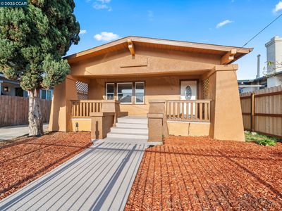 2307 Seminary Ave, Oakland, CA, 94605