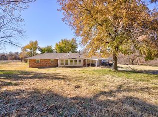 105355 S Gary Dr, McLoud, OK 74851