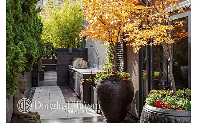 Sold by Douglas Elliman | media 8