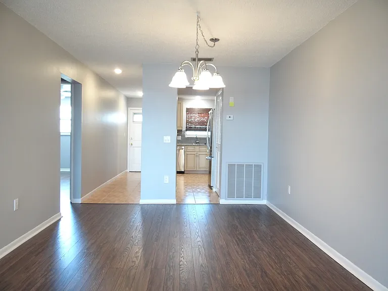 6025 Shore Blvd S #604 — Photo 4