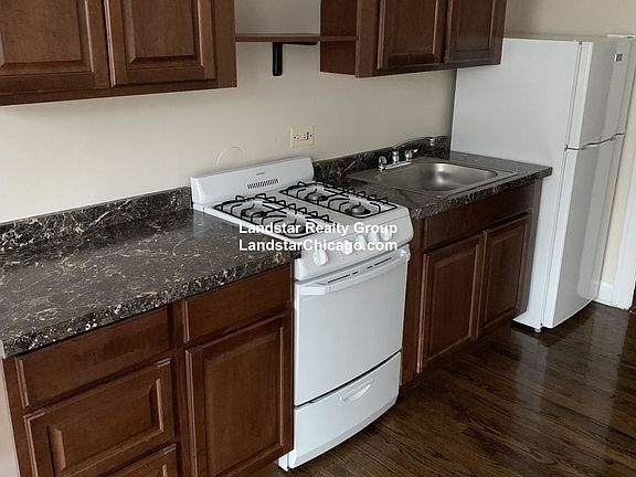 5th image of 1716 W Albion Ave #F2