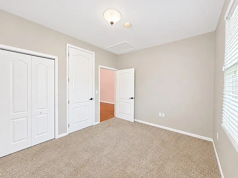 2421-2455 Homewood Ave #2449 — Photo 8