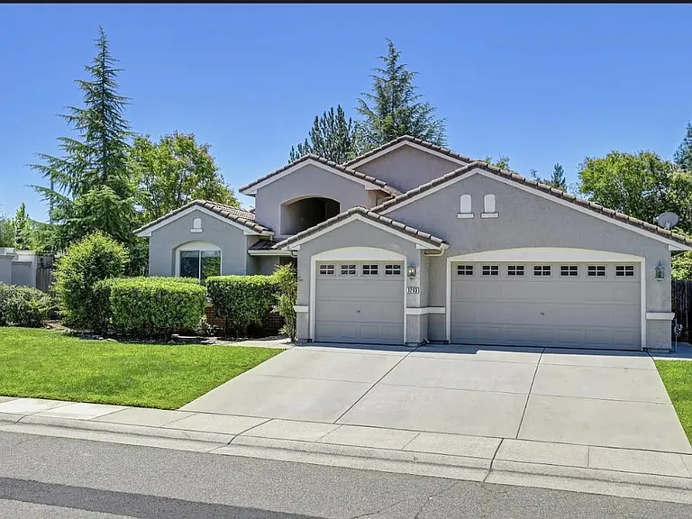 1293 Withers Ct — Photo 1