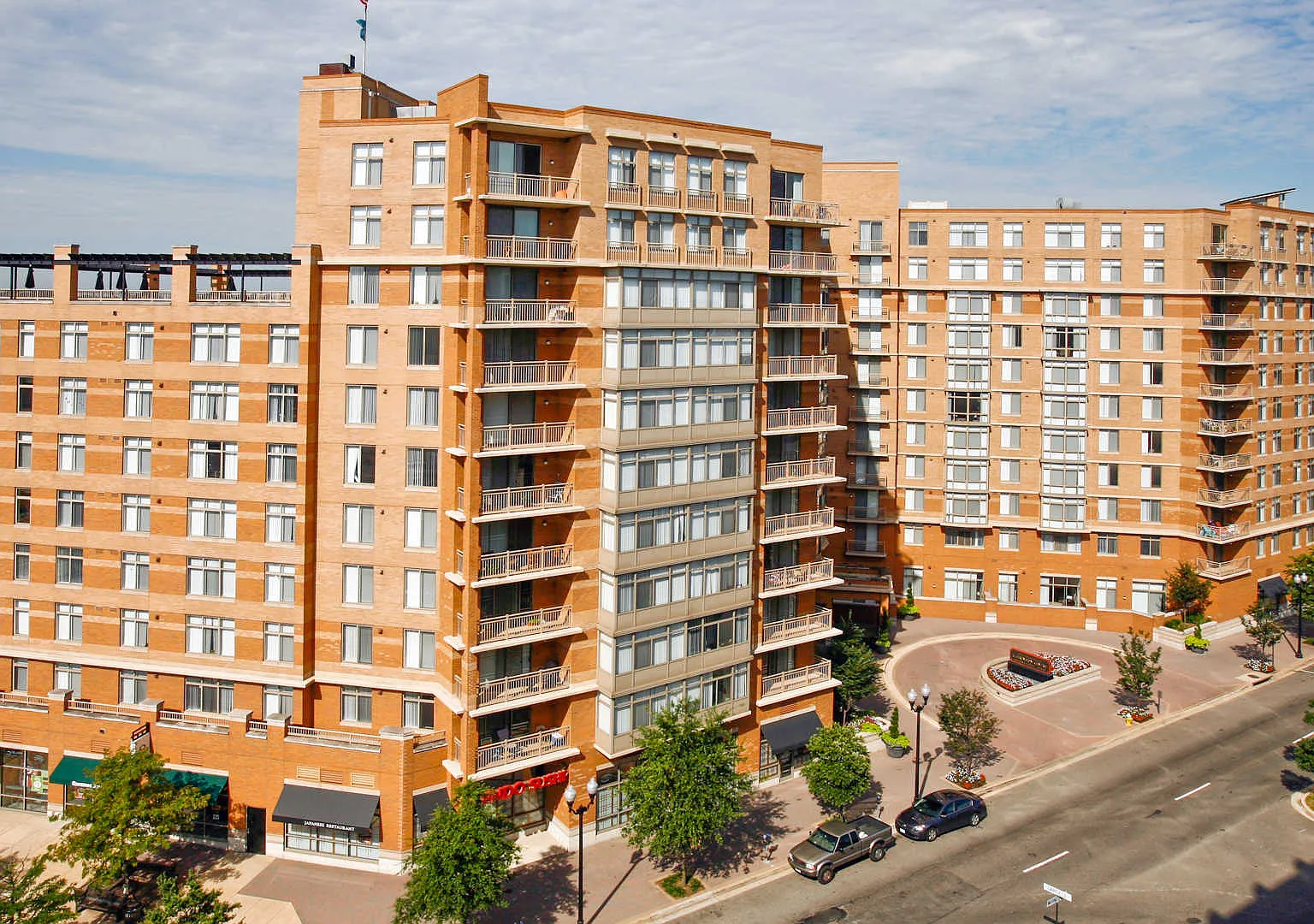 The Reserve at Clarendon Centre — Photo 1
