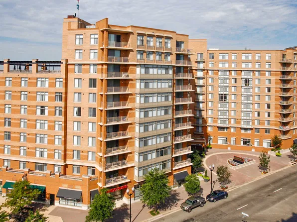 The Reserve at Clarendon Centre