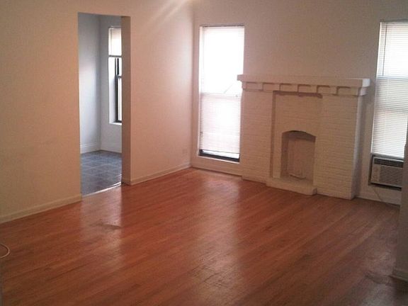 2nd image of 1655 W Jonquil Ter APT 34