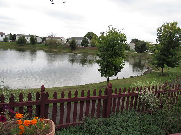 4th image of 691 Wedgewood Cir