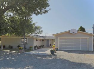 910 Buffalo Rd, Selah, WA 98942