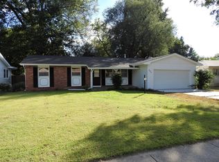 2524 E Seminole St, Springfield, MO 65804