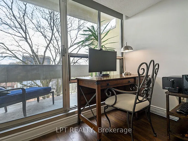 1300 Marlborough Ct #534 — Photo 18