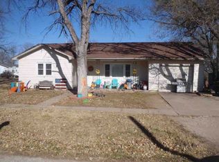 238 NW Roberts St, Melvern, KS 66510