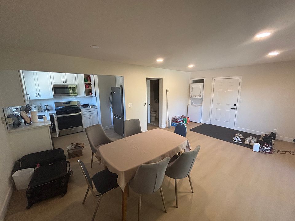 2nd image of 10160 Park Cir E APT 4
