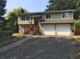 10416 NE 200th St, Bothell, WA 98011