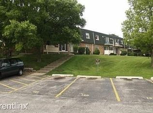 9954 S 84th Ter APT 209, Palos Hills, IL 60465
