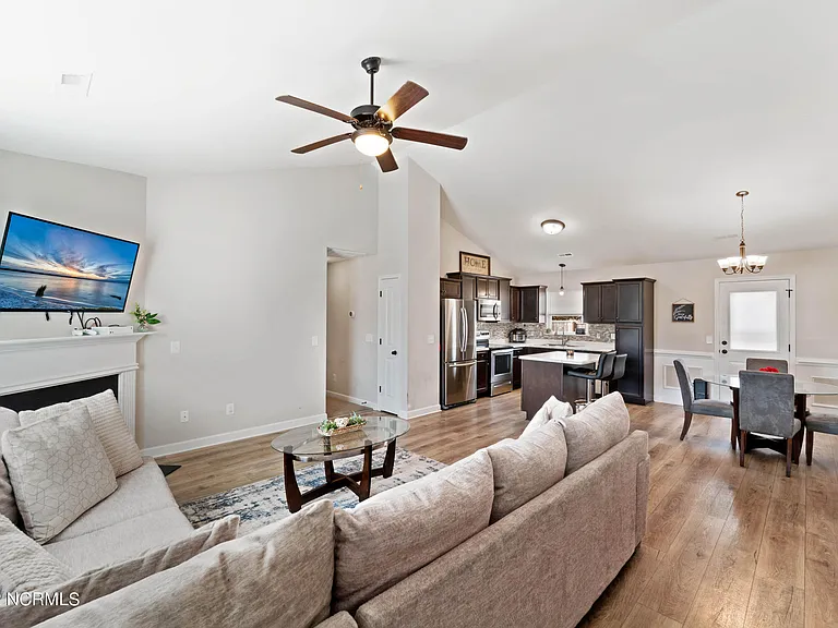206 Bodmin Ct — Photo 7