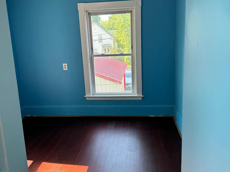 28 Seavey St #4 — Photo 1