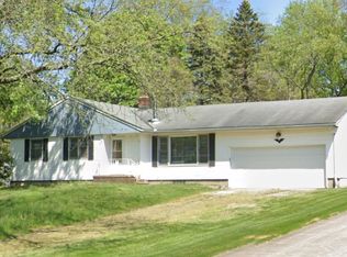 2209 Pamer Dr, Akron, OH 44319