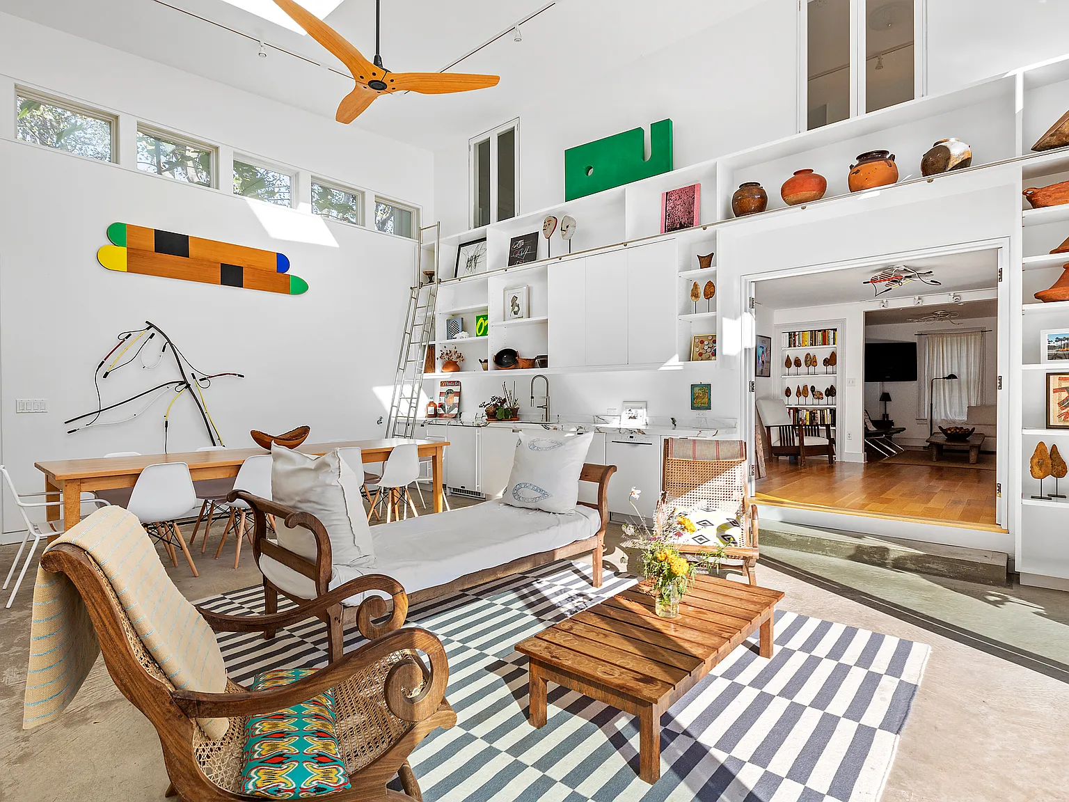 Stunning Bridgehampton South Gem With Studio — Photo 4
