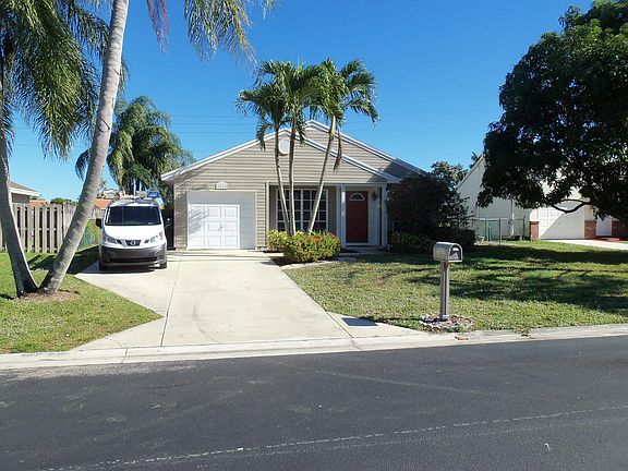 2nd image of 5664 Pebble Brook Ln