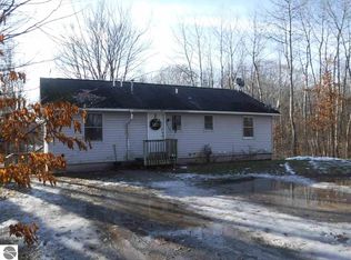 2350 Fast Break Ln, Kingsley, MI 49649