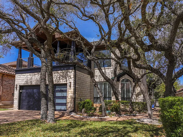 11 Treehaven Ln — Photo 1