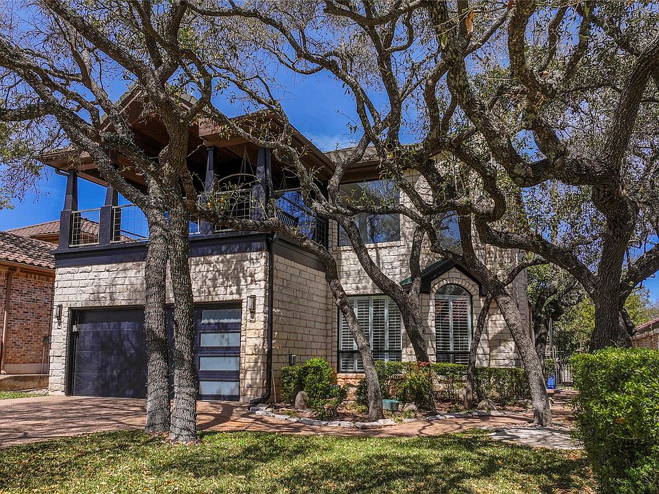 1st image of 11 Treehaven Ln
