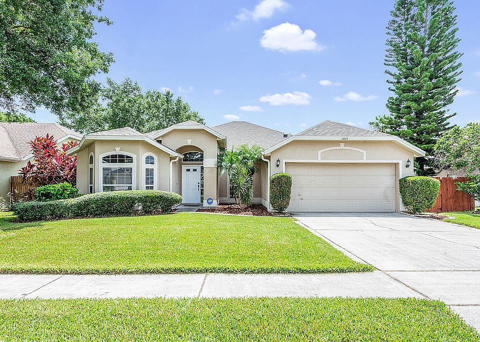 1st image of 1325 Lochbreeze Way