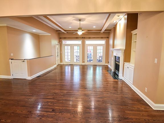5th image of 11000 Live Oak Ct