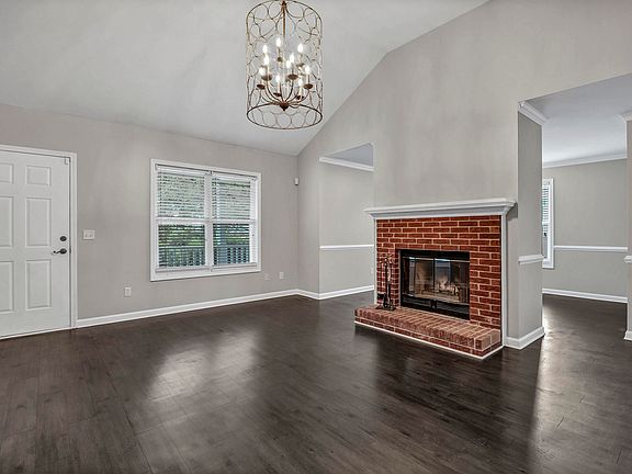 4th image of 351 Rudwick Dr