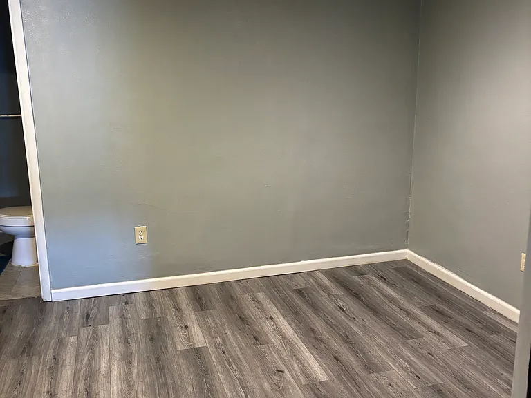 559 Merchant St #4 — Photo 5