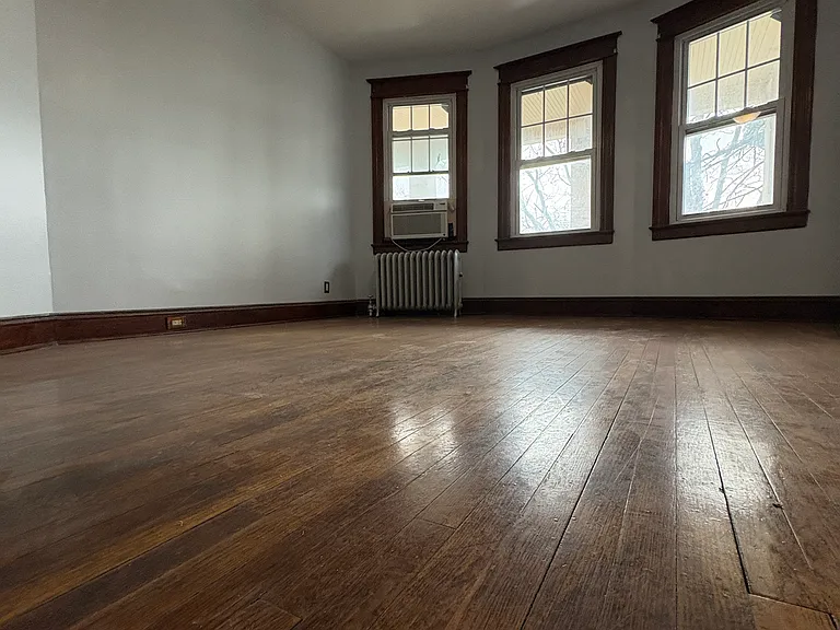 301 Westervelt Ave #1 — Photo 3