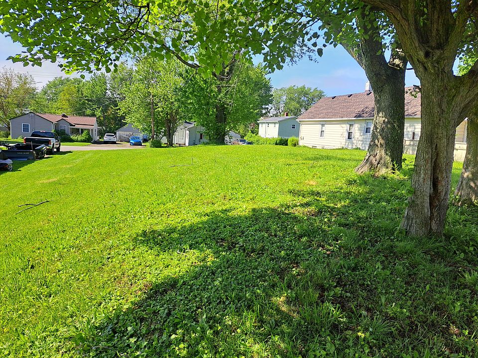 2nd image of 0 E 33rd St