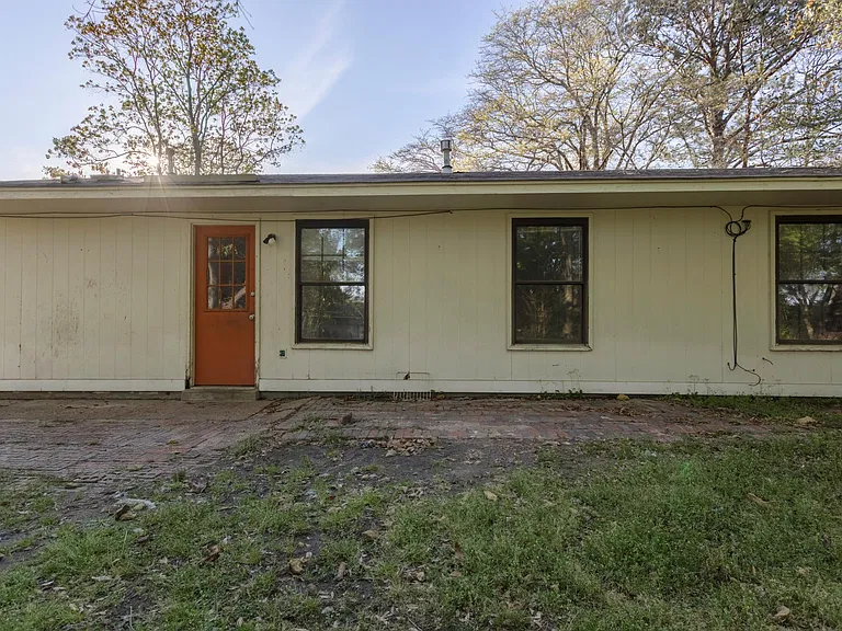 212 Bobbie Ct — Photo 22