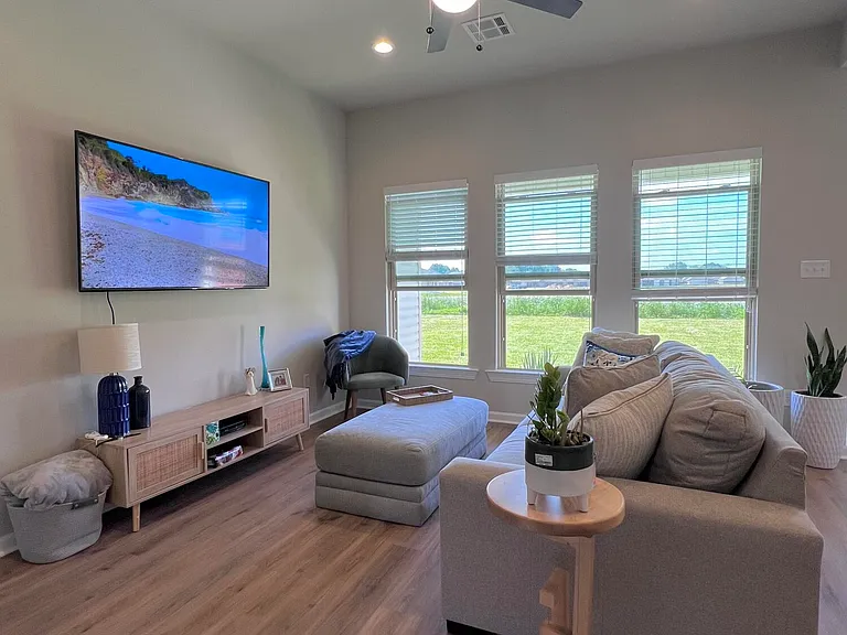 222 Weaver Way — Photo 8