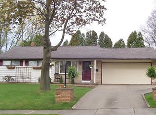 71 Pinewood St, Rittman, OH 44270