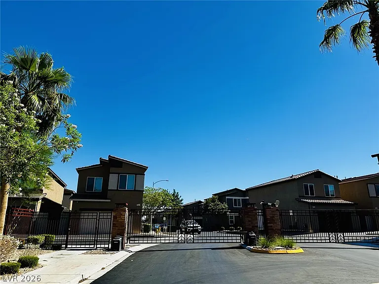 7331 Sunray Point St — Photo 19