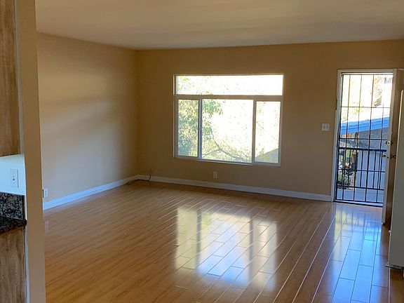 2nd image of 420 W Sierra Madre Blvd APT M