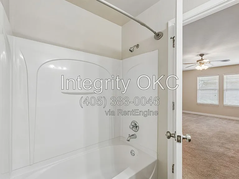 2800 NW 184th St — Photo 5