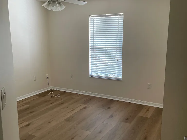 2015 Saint George Dr — Photo 11