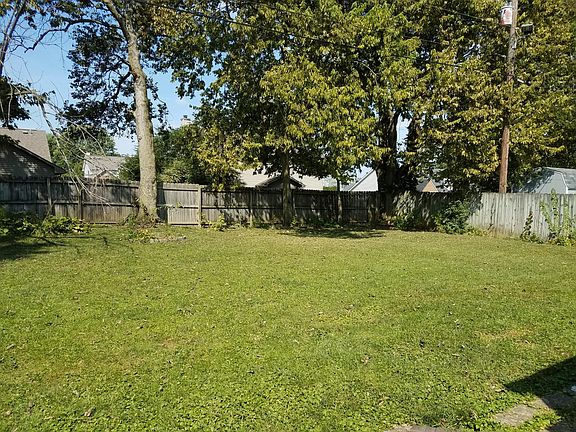 2nd image of 134 Dunroven Dr