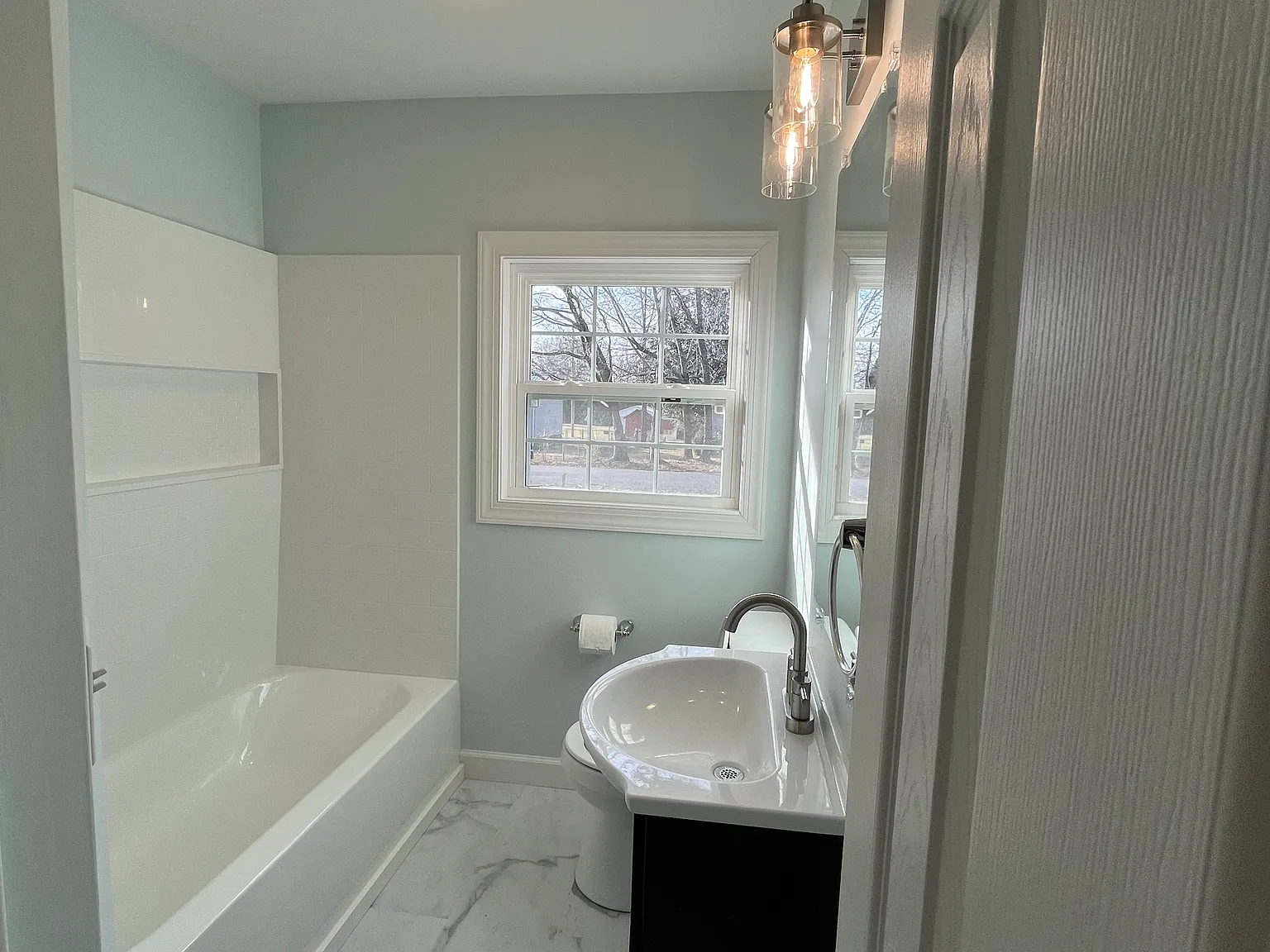 3 bed, 1100 sqft, $1,250 — Photo 4