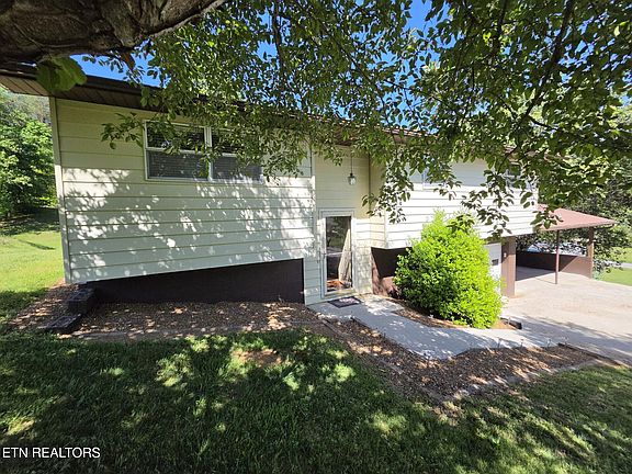 2nd image of 210 Williams Dr