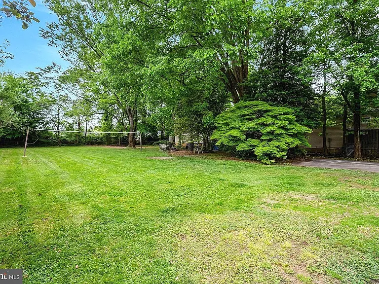 6703 Oak Dr — Photo 17