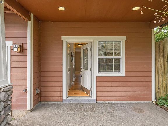 3rd image of 4008 NW Lincoln Ave
