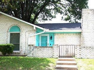 317 Meadowhill Dr, Garland, TX 75043