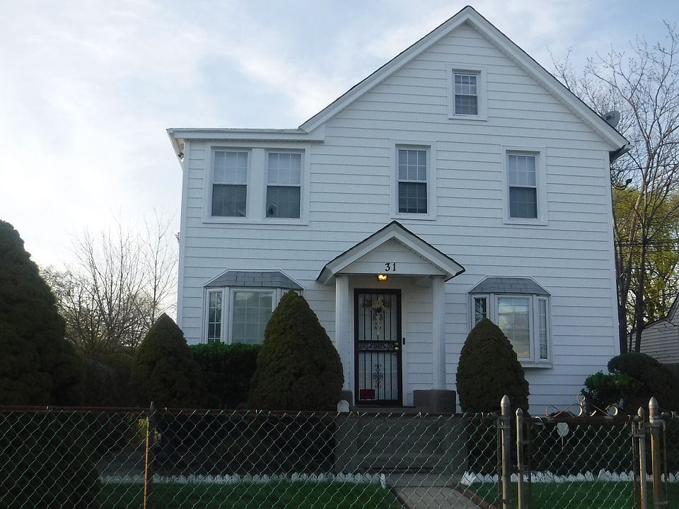 1st image of 31 E Raymond Ave