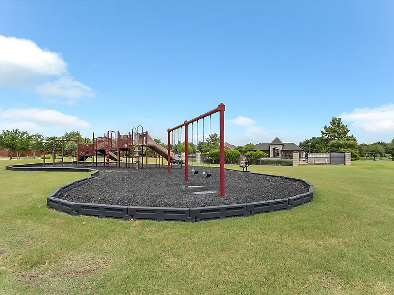 4154 Parterre Dr — Photo 34