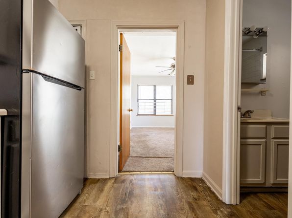 little-rock-arkansas-82835675 picture