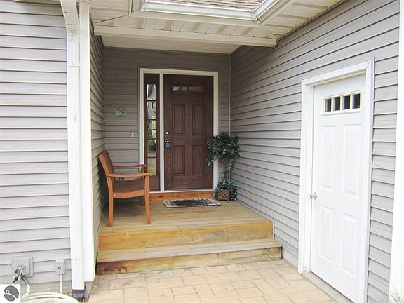 2nd image of 4931 Black Bear Dr