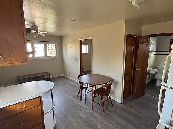 4th image of 270 Center St